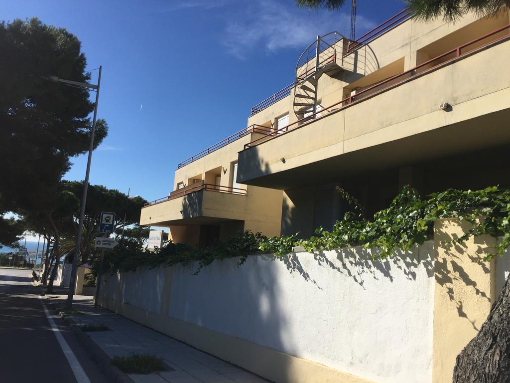 לוס קניוס דה מקה Apartamentos Inma Mayor En Primera Linea De Playa, Con Parking Y Piscina מראה חיצוני תמונה